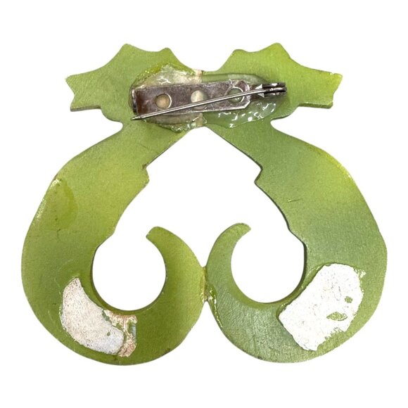 Vintage Green Seahorse Brooch Pin Wood Carved Lime Yellow Beach Nautical READ - Picture 2 of 5